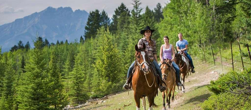 Crosswaters Resort At Kananaskis Eksteriør billede