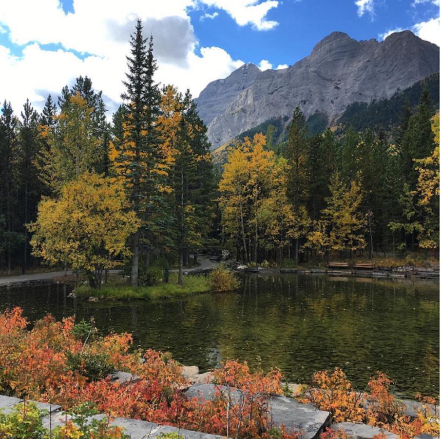 Crosswaters Resort At Kananaskis Eksteriør billede