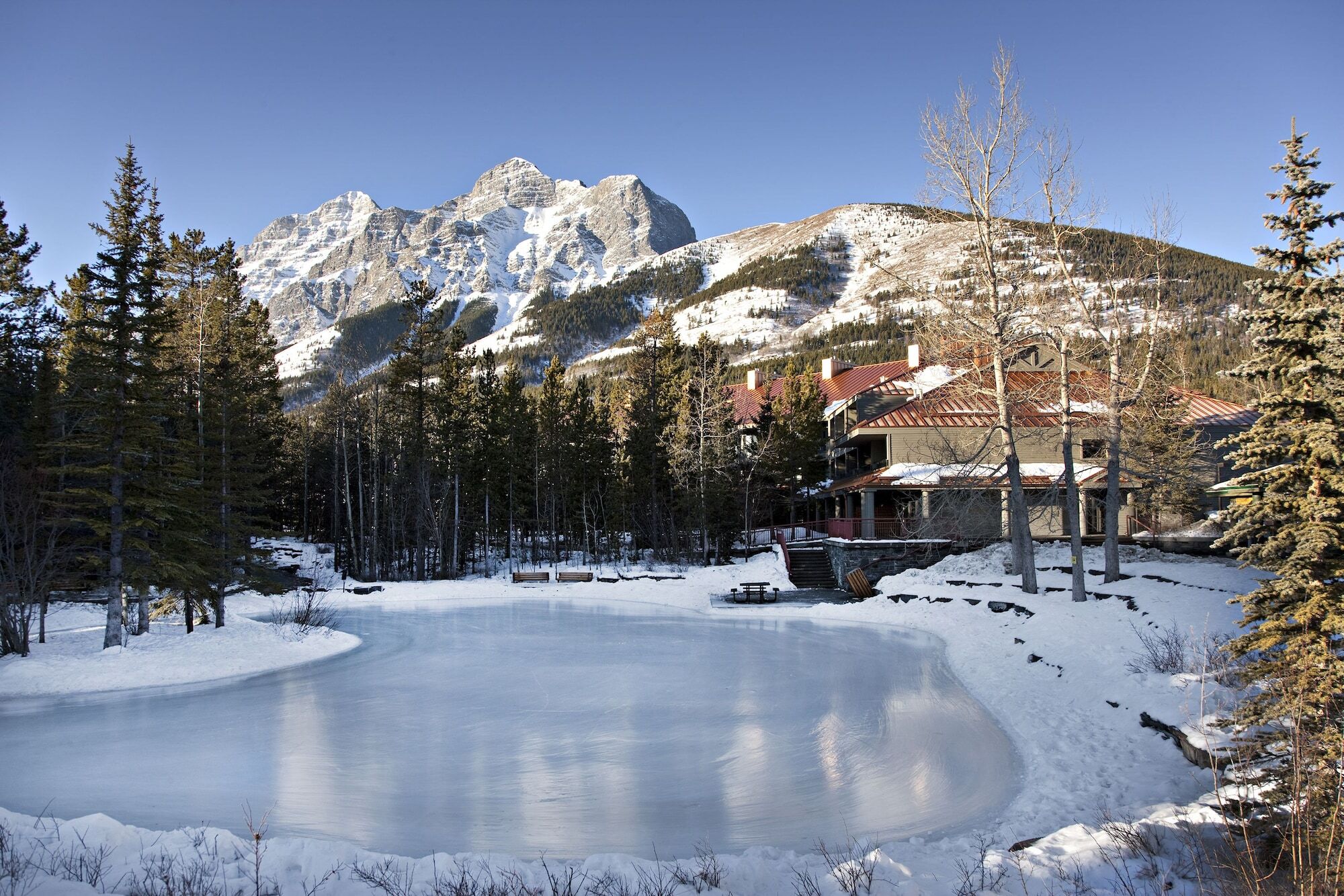 Crosswaters Resort At Kananaskis Eksteriør billede